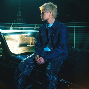 黄色床上视频三级片
